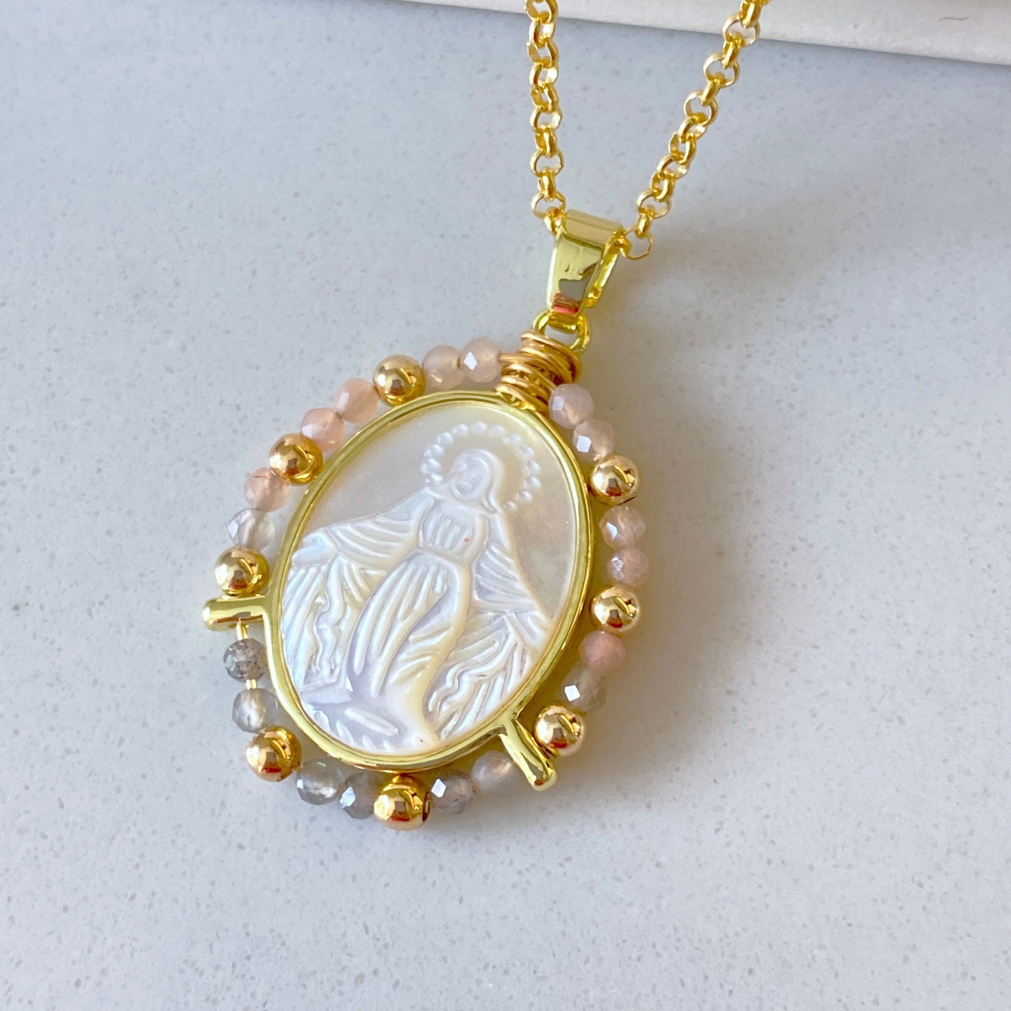 "Lourdes" Pendant Necklace in Moonstone