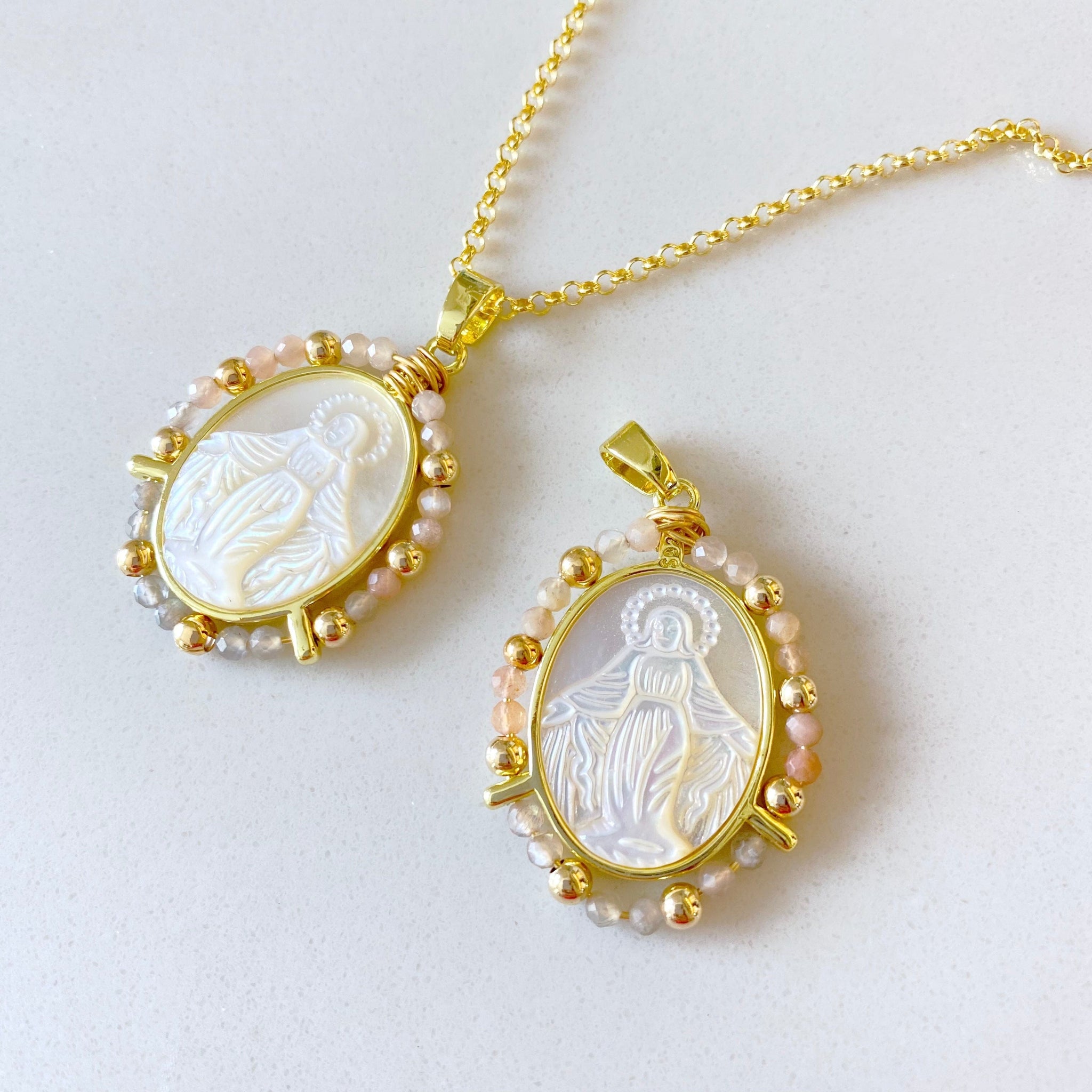 "Lourdes" Pendant Necklace in Moonstone